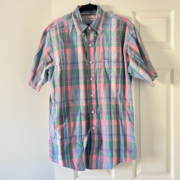M. Dumas and sons casual plaid short sleeve button down shirt size medium - Picture 1 of 8